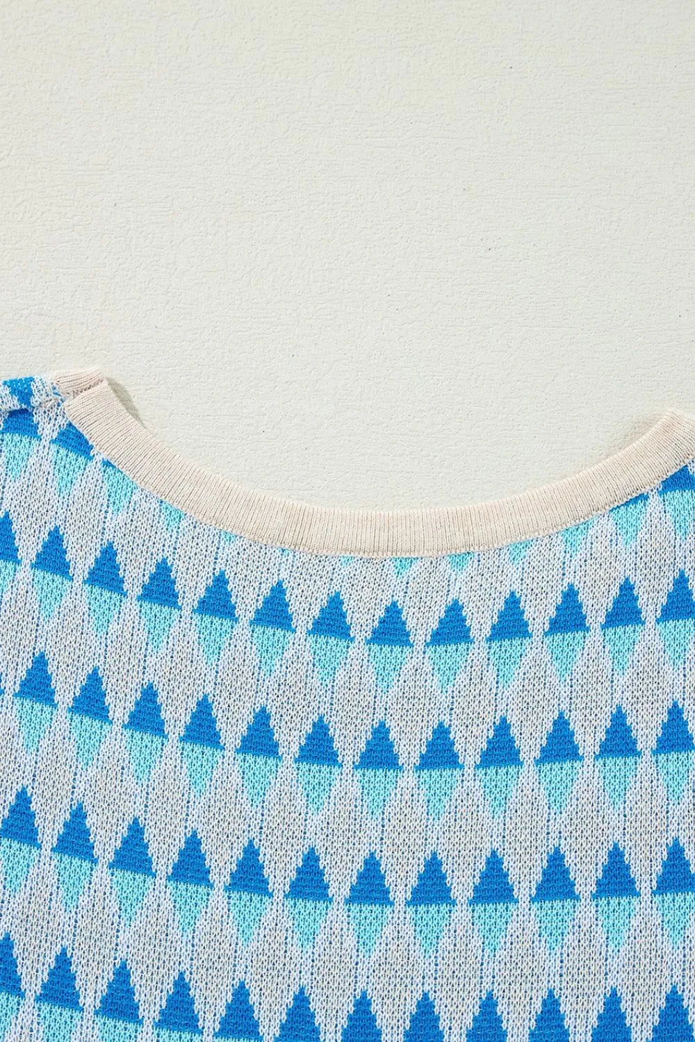 Stripe Geometric Print Round Neck Slim Fit Sweater Vest