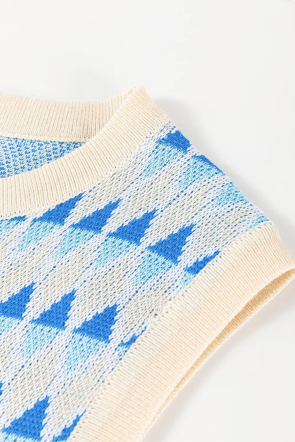 Stripe Geometric Print Round Neck Slim Fit Sweater Vest